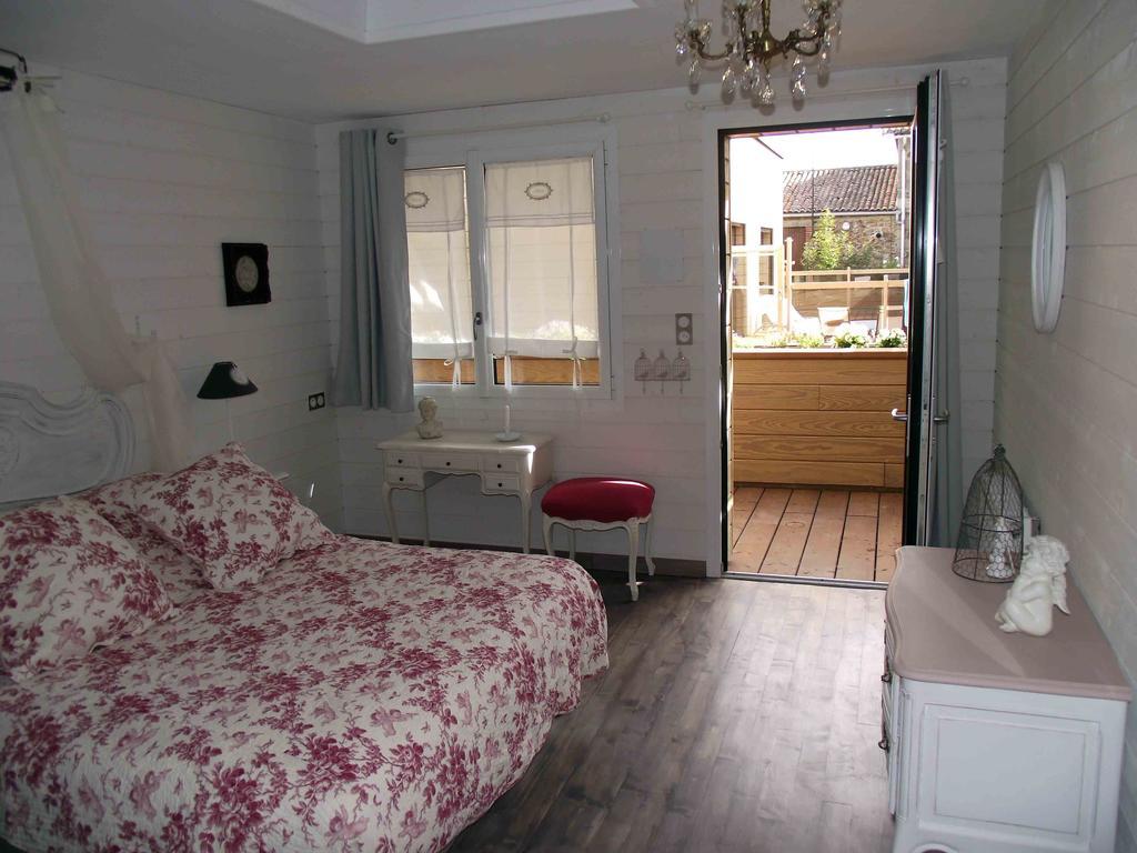 Les Belles Epoques B&B - Piscine - Terrasses - Brumisateurs - Proche Puy Du Fou Saint-Germain-sur-Moine 외부 사진