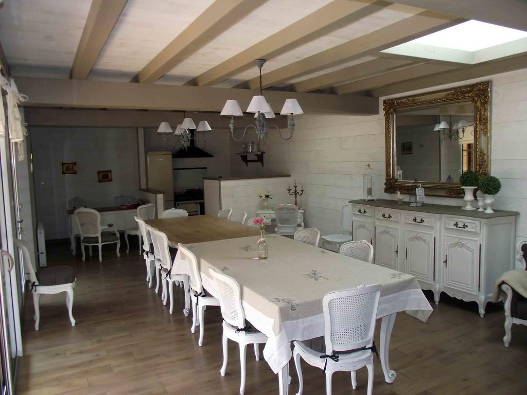Les Belles Epoques B&B - Piscine - Terrasses - Brumisateurs - Proche Puy Du Fou Saint-Germain-sur-Moine 객실 사진